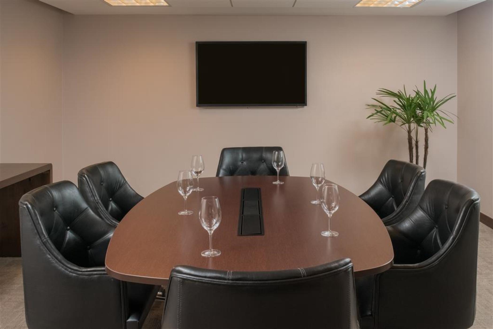 Wish Hotel Da Bahia Сальвадор Экстерьер фото A boardroom at a law firm